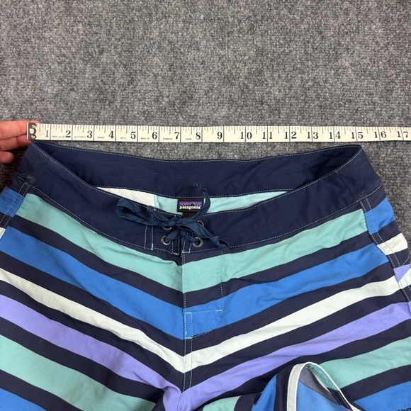 PATAGONIA Women’s W’s Wavefarer Boardshort 5” Water Ribbons: Dam Blue size: 8 - Picture 7 of 11
